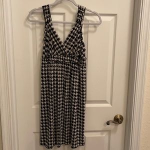 Peony Houndstooth Dress Size L